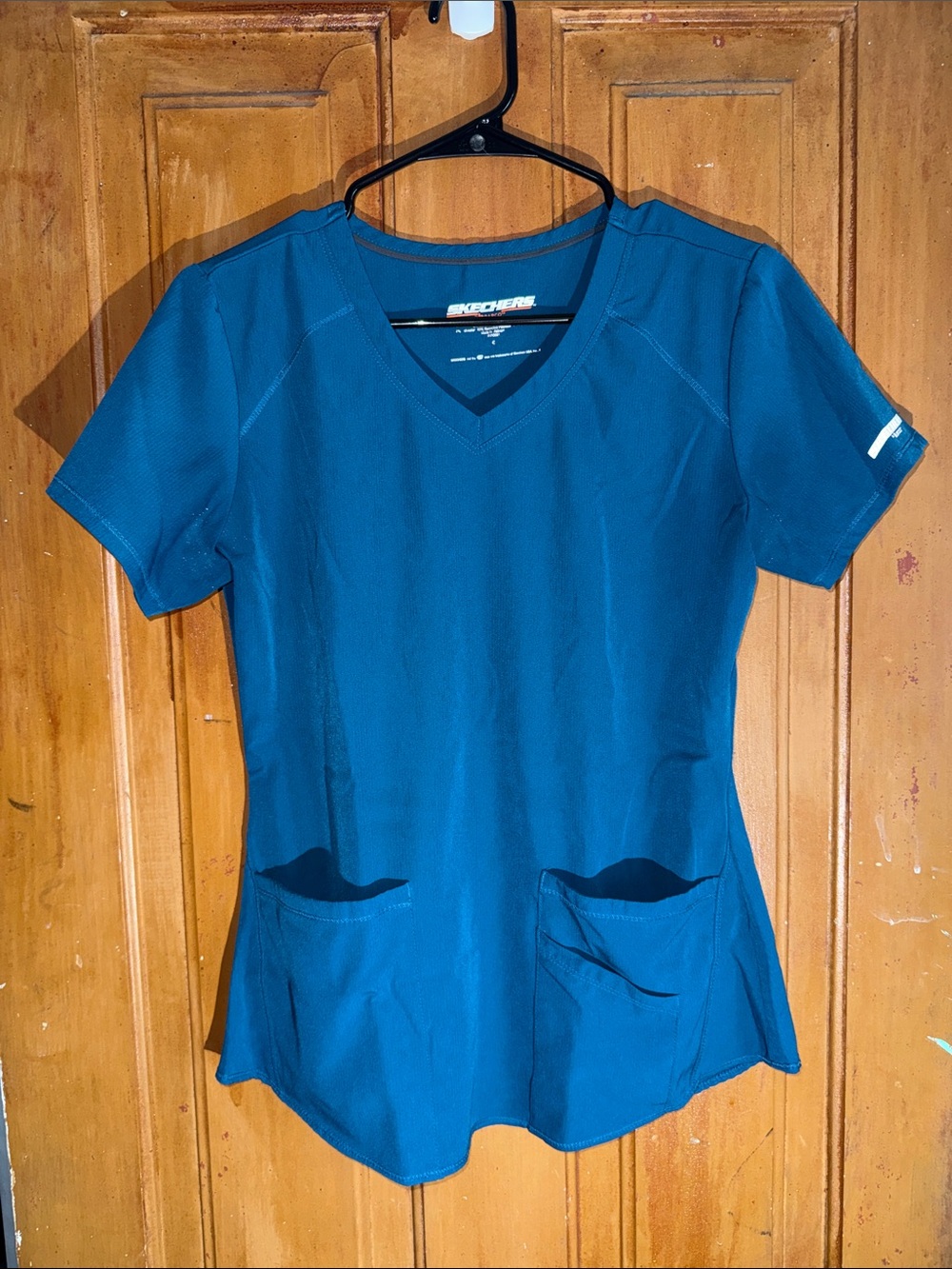 Skechers Women's Teal V-Neck Short Sleeve Scrub Top with Pockets